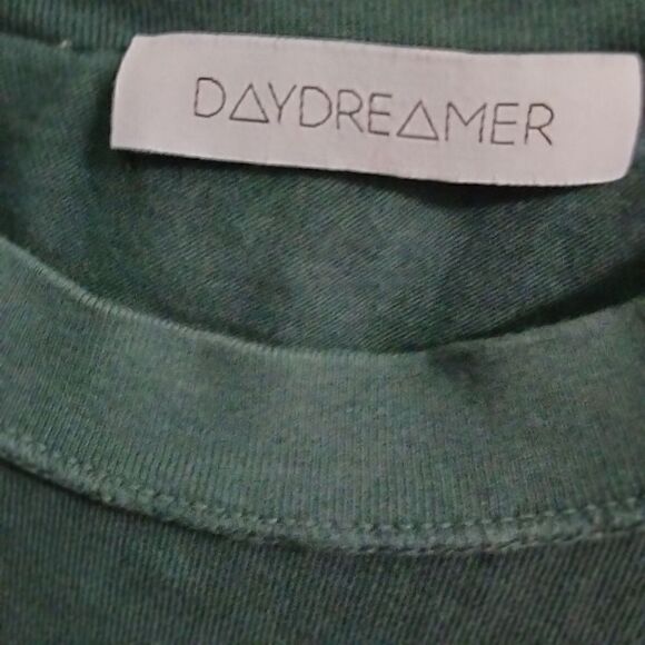 Daydreamer KISS Cropped Tee Shirt Sz L Short Sleeve Dark Gray No Size Tag - Picture 3 of 8